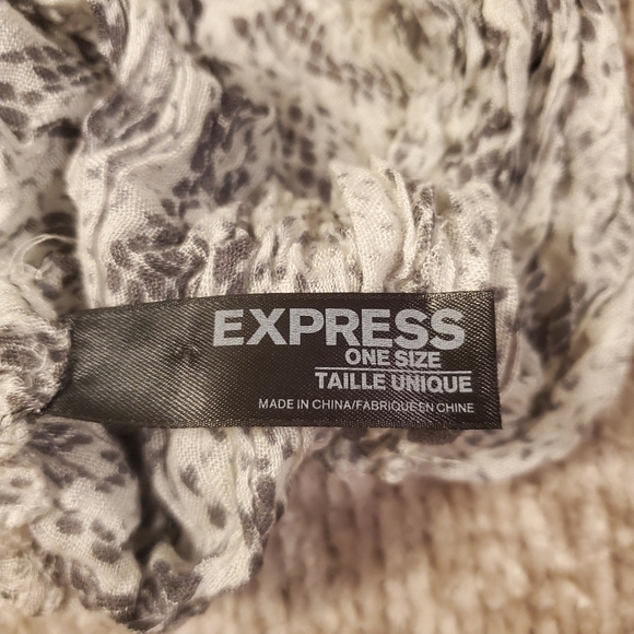 Express Infinity Scarf - Picture 4 of 5